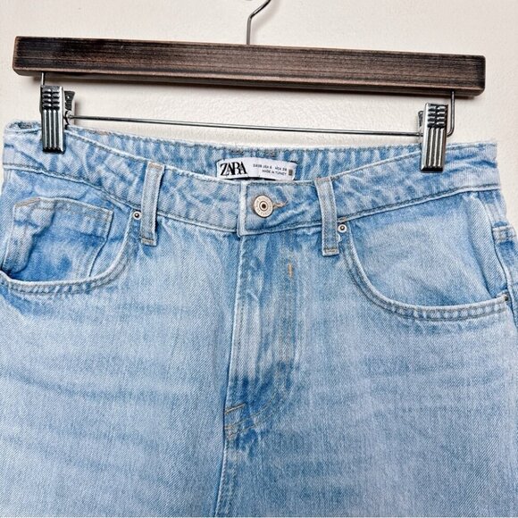 Zara Womens 6 Straight Leg Mom Jeans Light Wash Frayed Hem - Picture 8 of 14